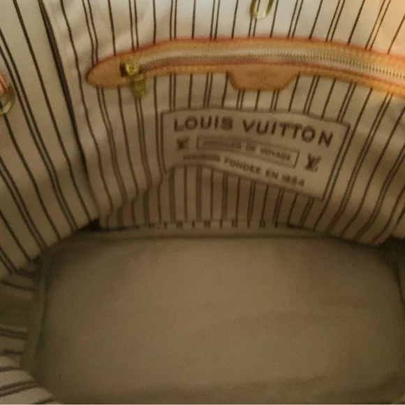 Chic fashion white checkered tote - Picture 7 of 7